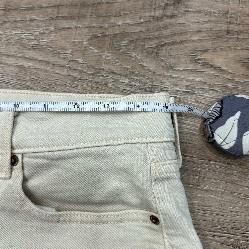 Old Navy Beige Sky High A Line Jean Shorts - Picture 4 of 5